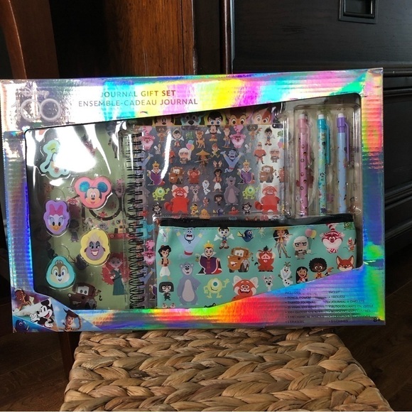 Disney 100 years: Journal Gift Set tabbed notebook, pencil case - Picture 1 of 7